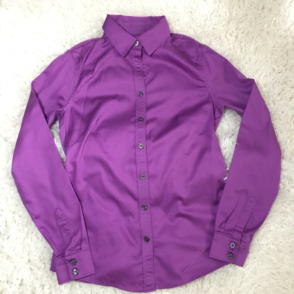 Women’s banana republic purple button shirt